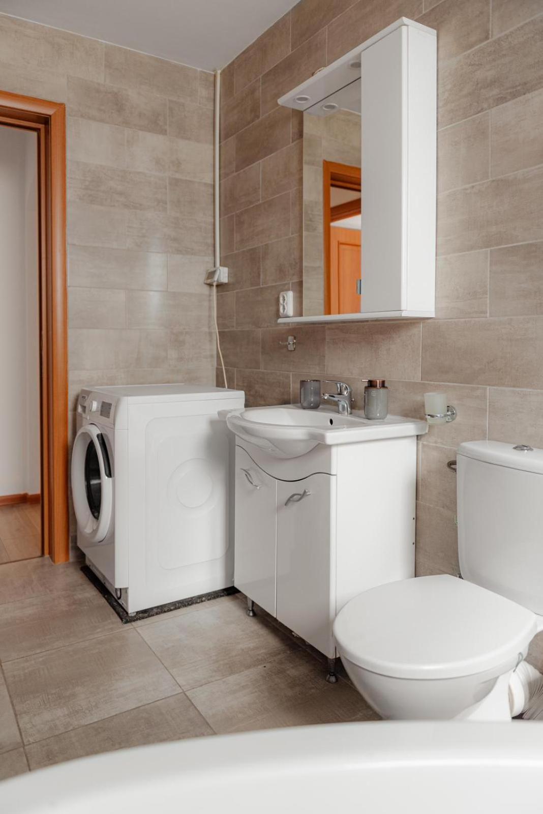 Heart Of Downtown 3 Rooms Apartment Self Check In Bucarest Exterior foto