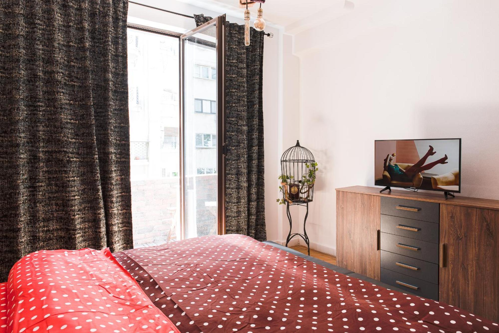Heart Of Downtown 3 Rooms Apartment Self Check In Bucarest Exterior foto